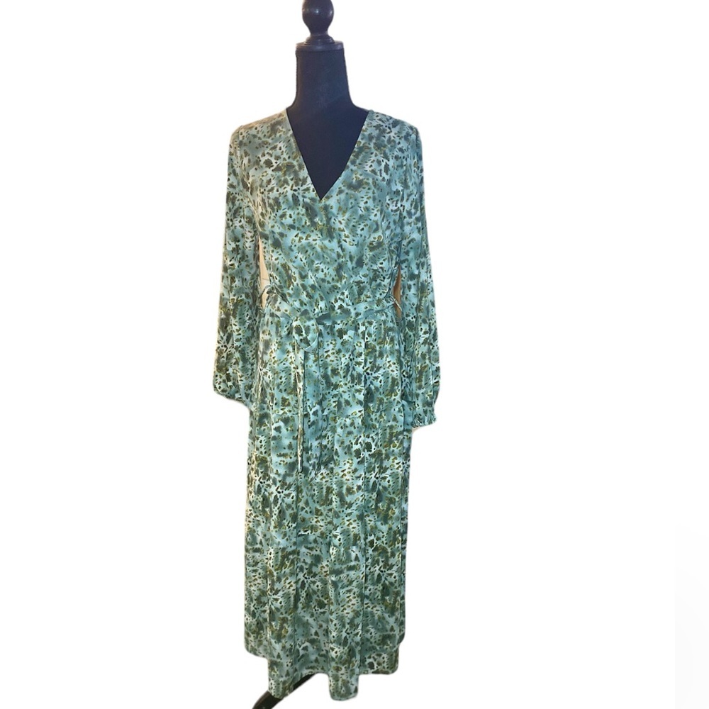 Women’s Dress Green Print Knit Self Tie Belt Size M‎